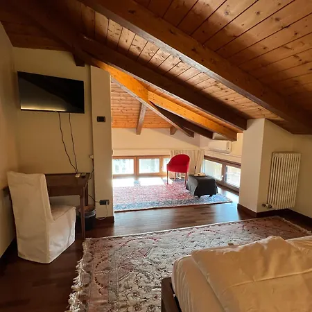 ベッド・アンド・ブレックファスト Piccolo Relais Lessolo